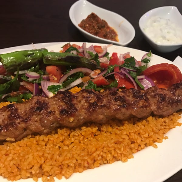 Карас ереван кафе. Фаст фуд в армении. Grill am ереван. Am, армения, ереван. Гриль ереван.