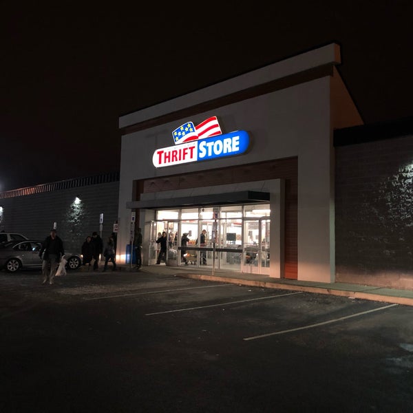 Red, White And Blue Thrift Store 7 tips