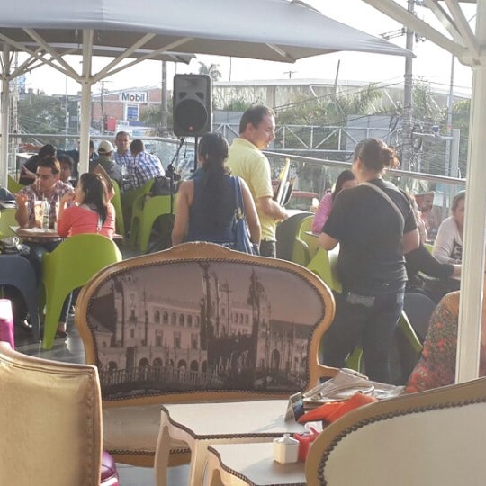 Fotos en Pan y Chocolate Centro Comercial Portal del Quindío