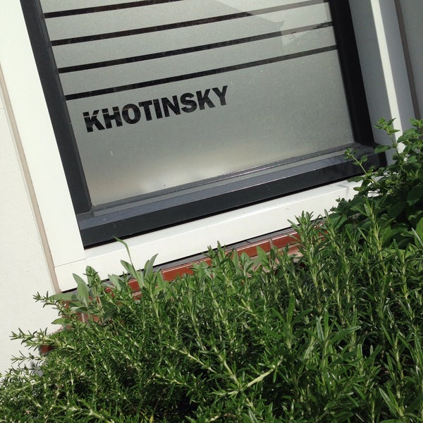 รูปภาพถ่ายที่ Khotinsky โดย Peter uit Dordt เมื่อ 6/29/2015