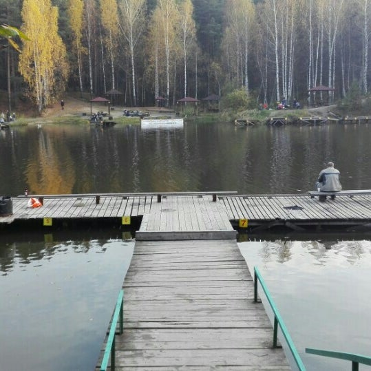 Рыбалка на калиновке екатеринбург. Платное озеро в калиновке. Калиновский рыбалка. Рыбалка на калиновке фото. Калиновский рыбалка.