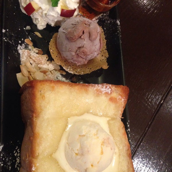 9/28/2015にmnrsyがThe Fabulous Dessert Cafeで撮った写真