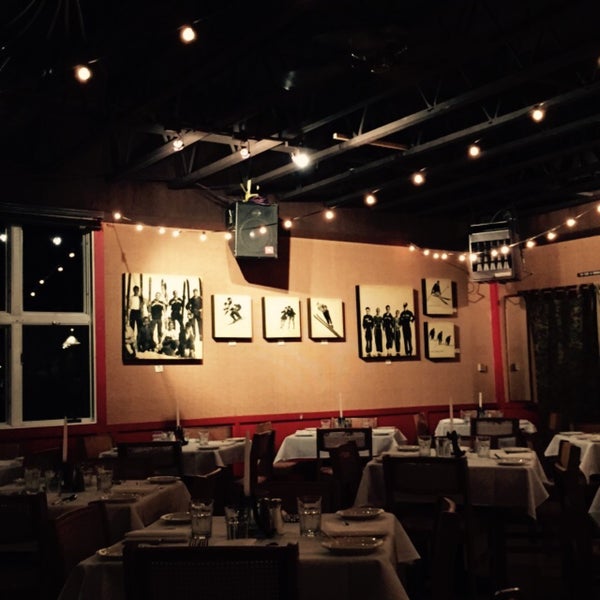 Foto tomada en Cottonwood Restaurant &amp; Bar  por Olga E. el 1/13/2015