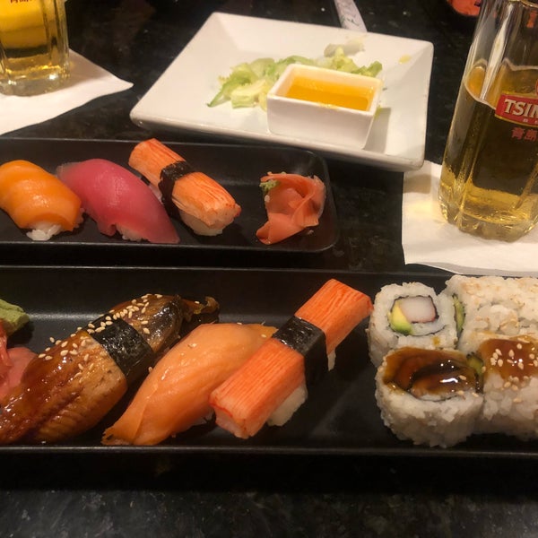Photo taken at Nigiri Sushi Bar &amp; Restaurant by JR C. on 8/7/2018