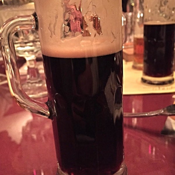 11/16/2014にBrian L.がVillage Tavern Restaurant &amp; Innで撮った写真