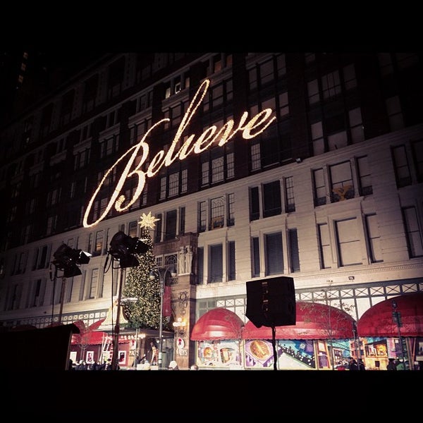 11/21/2012にSuzanne E.が34th Streetで撮った写真