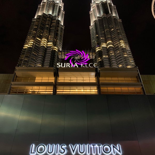 KUALA LUMPUR, MALAYSIA - SEP 27 LOUIS VUITTON Shop In Suria