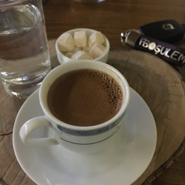 Foto diambil di Minnion Cafe oleh Şule Çolpan pada 10/22/2016