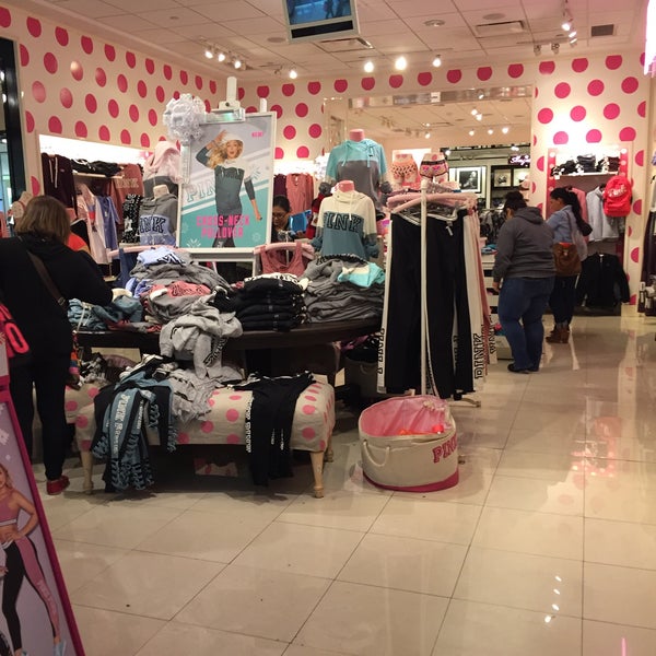 victoria secret free birthday gift