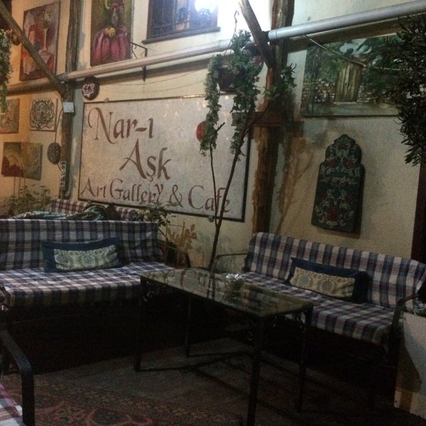 12/6/2019 tarihinde Esra K.ziyaretçi tarafından Nar-ı Aşk Cafe'de çekilen fotoğraf