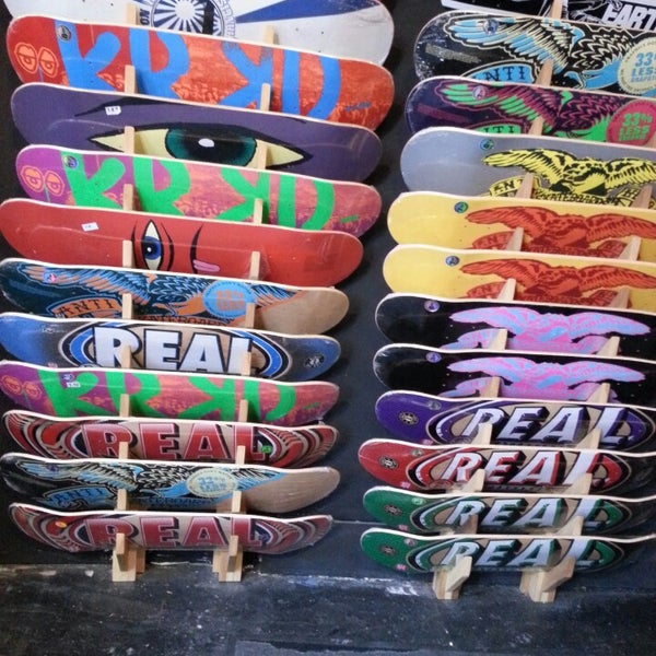 Foto tirada no(a) Reciprocal Skateboards por Keith em 3/1/2013