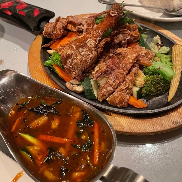 by: Mikel Uriarte - Picture of Moon Thai & Japanese, Coral Gables - Tripadvisor