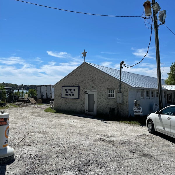 Bluffton Oyster Company 63 Wharf Street