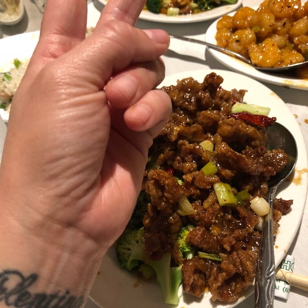 Foto tomada en Yang Chow Restaurant  por Doctora Corazón ❤️ el 10/14/2018