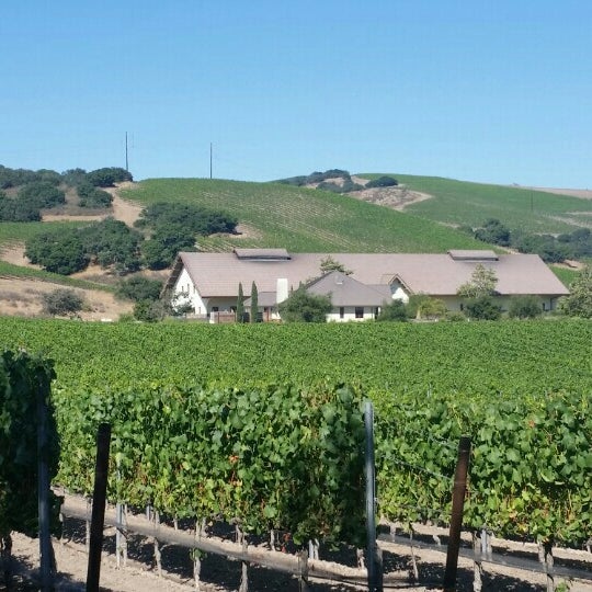 7/14/2016 tarihinde Denise Bowersziyaretçi tarafından Foley Estates Vineyard &amp; Winery'de çekilen fotoğraf