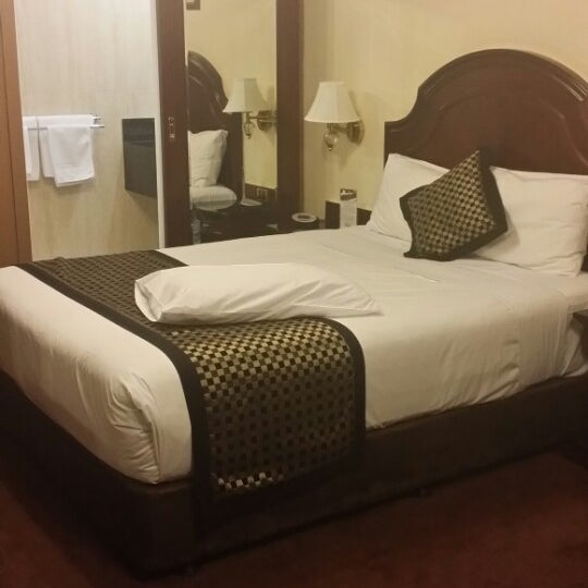 Photos At Comfort Inn Georgian Suites Hotel