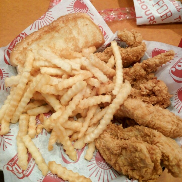 Photo taken at Raising Cane&#39;s Chicken Fingers by Ryan Y. on 4/1/2017