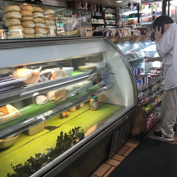 Blue Valley Deli & Grocery Union Square 6 tips from 324 visitors