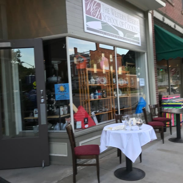 Downtown 140 Hudson'da Yeni Amerikan Restoranı