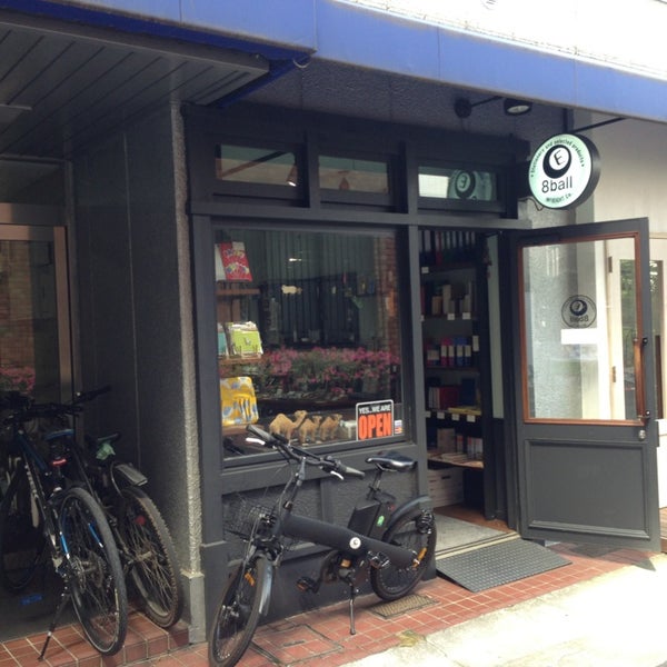 文具雑貨エイトボール 8ball 新宿店 1 Tip De 45 Visitantes