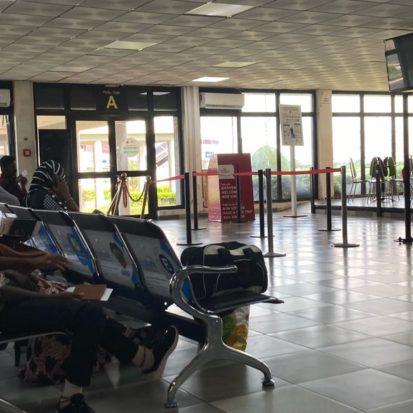 Osvaldo Vieira International Airport (OXB) 106 visitors