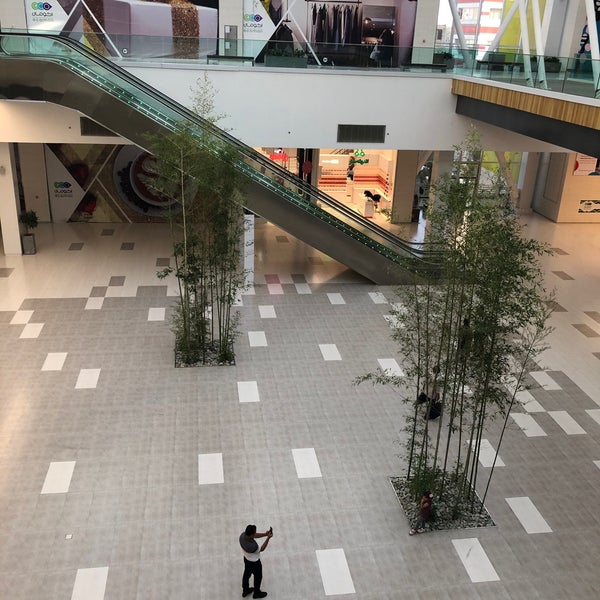 Экомолл гранат екатеринбург. Экомолл гранат екатеринбург. Render mall. Eco mall. Амундсена 63 тц гранат.