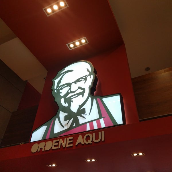 7/10/2018 tarihinde Diego C.ziyaretçi tarafından KFC'de çekilen fotoğraf