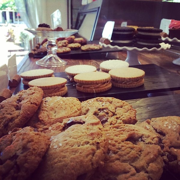 Photo taken at Crisp Bake Shop by Lynn A. on 5/23/2014