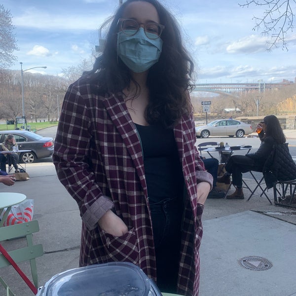 รูปภาพถ่ายที่ Inwood Farm โดย Caitlin เมื่อ 3/27/2021