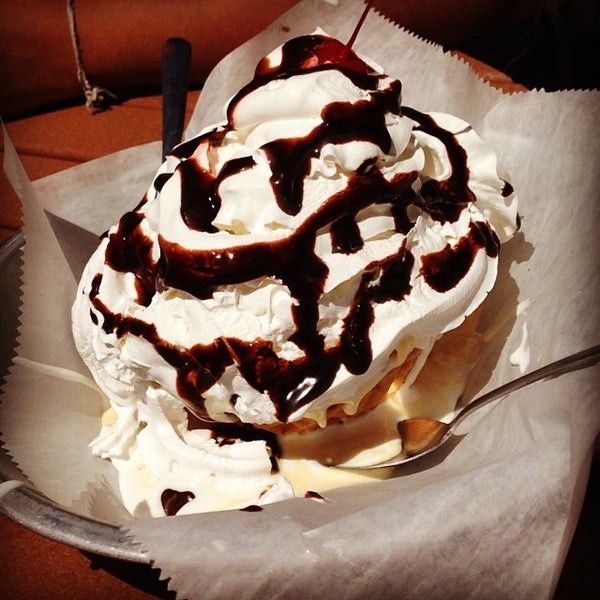 Photo taken at Bub&#39;s Burgers &amp; Ice Cream by Austin H. on 4/26/2014