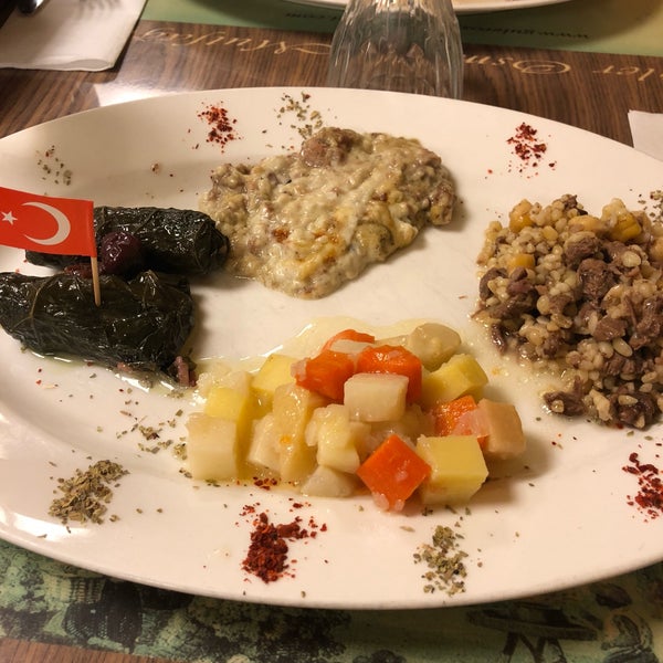 12/11/2018 tarihinde Burcu G.ziyaretçi tarafından Güler Osmanlı Mutfağı'de çekilen fotoğraf