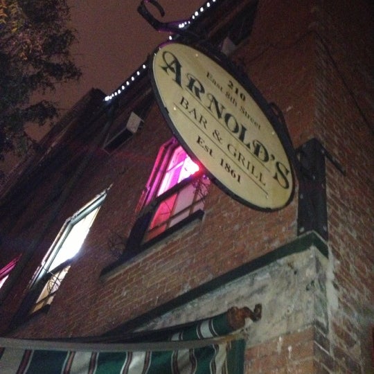 Photo taken at Arnold&#39;s Bar &amp; Grill by John B. on 10/6/2012