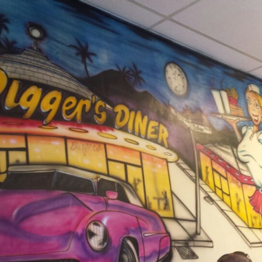 รูปภาพถ่ายที่ Digger&#39;s Diner Concord โดย Lindsay H. เมื่อ 6/1/2014
