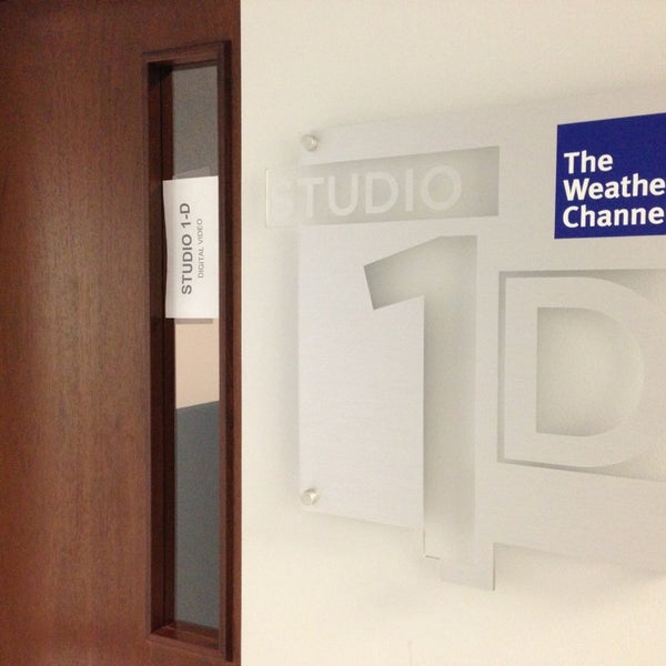 1 c studio. 1 c studio