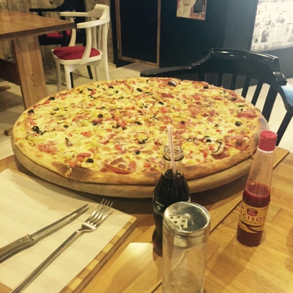 Şu pizzanın muhteşemliği ve doyuruculuğu 😍 şu ana kadar gittiğim EN İYİ PİZZACI!!!