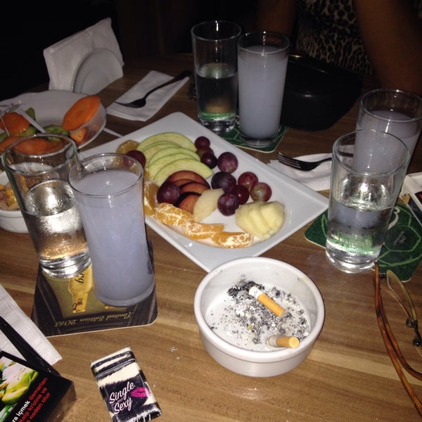 11/7/2015にMert U.がÇatkapı Lara Cafe &amp; Barで撮った写真