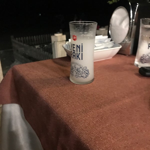 Photo taken at Balıkçıdede Restaurant by Aabb T. on 8/28/2018