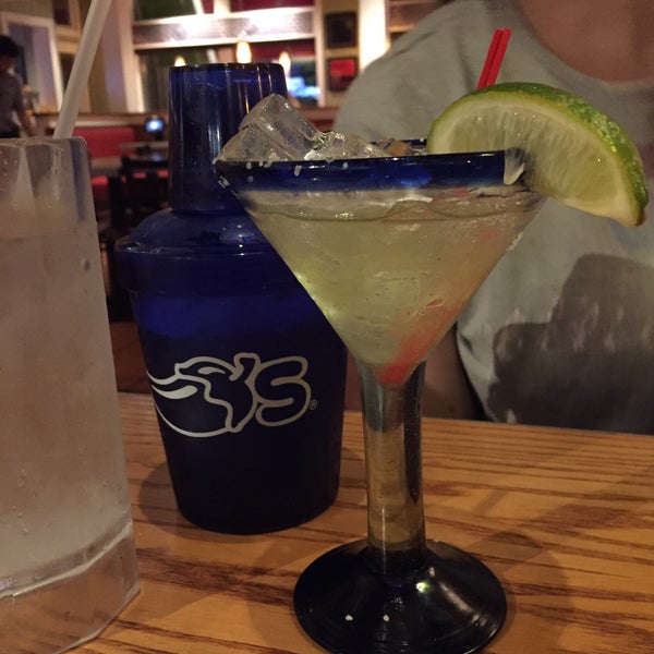 Photo taken at Chili&#39;s Grill &amp; Bar by Jeff M. on 10/27/2016