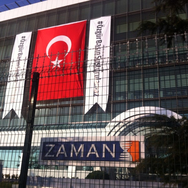 Photo taken at Zaman Gazetesi by Başak D. on 12/19/2014