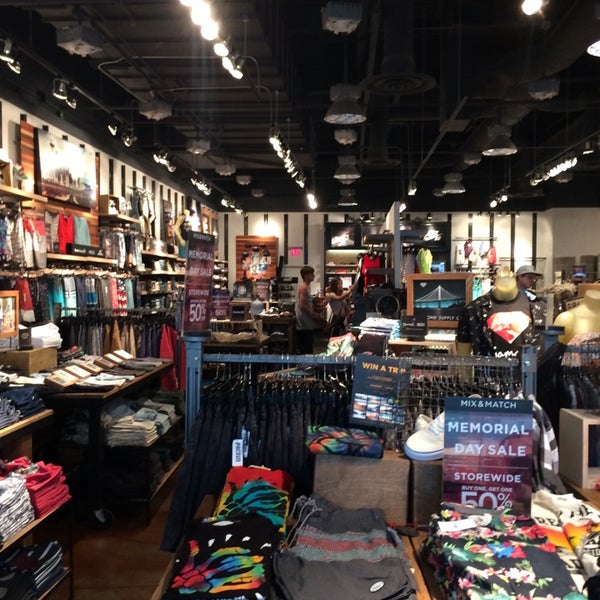 PacSun Clothing Store in Grand Rapids