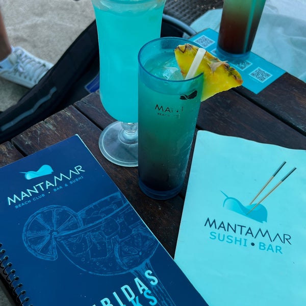 Foto tomada en Mantamar Beach Club • Bar &amp; Grill  por Kevin Tyler B. el 5/15/2022