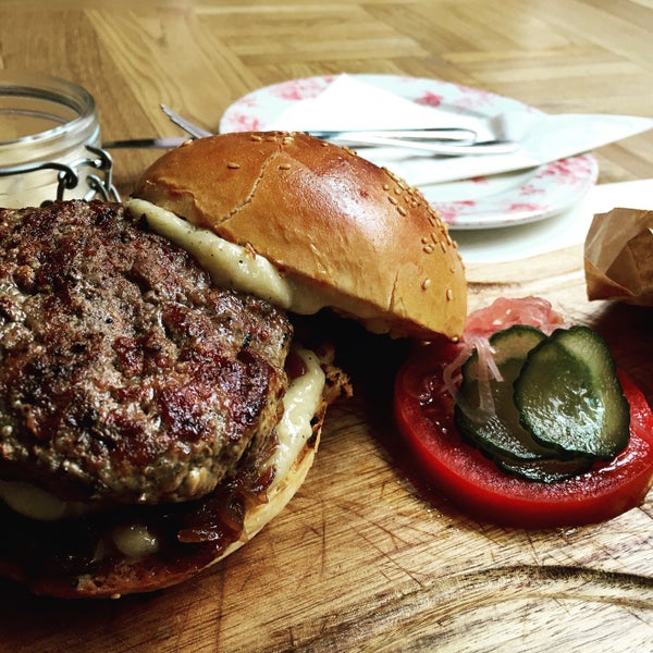 Beef Burger | Chef Yiannis Loukakos