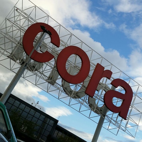 CORA Einkaufszentrum