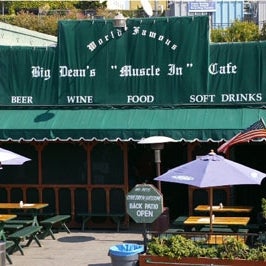 4/9/2014にBig Dean&#39;s Ocean Front CafeがBig Dean&#39;s Ocean Front Cafeで撮った写真
