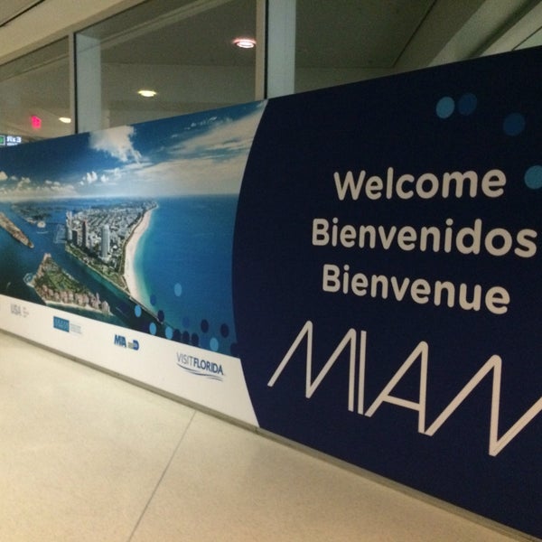 6/1/2016 tarihinde Emre Kaan📷✈️ S.ziyaretçi tarafından Miami Uluslararası Havalimanı (MIA)'de çekilen fotoğraf