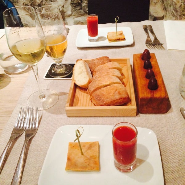 Das Foto wurde bei Restaurant Giaxa von Lucinda D. am 10/5/2015 aufgenommen