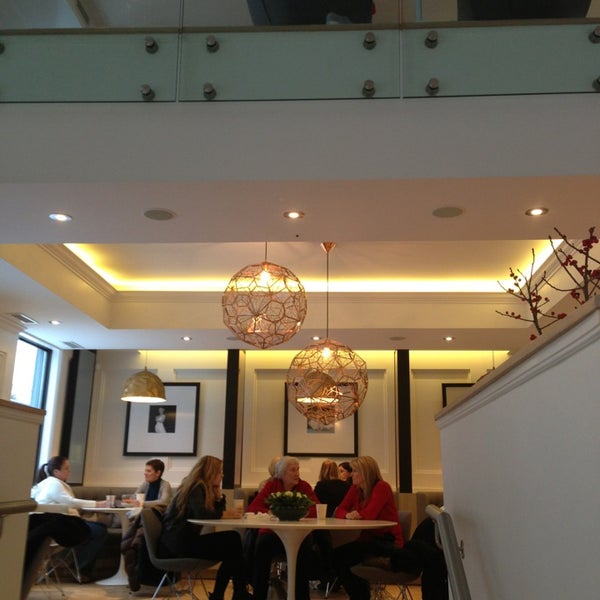 12/29/2012 tarihinde Sandra G.ziyaretçi tarafından Marilyn Monroe Cafe'de çekilen fotoğraf