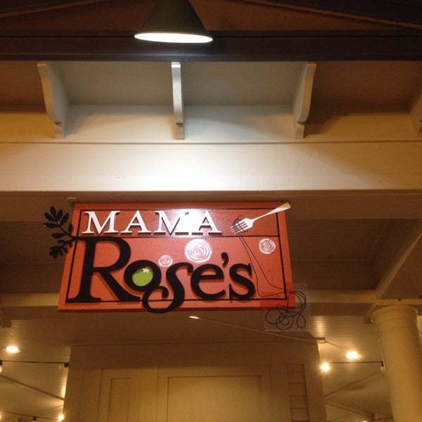 รูปภาพถ่ายที่ Mama Rose&#39;s โดย Adam S. เมื่อ 3/7/2014