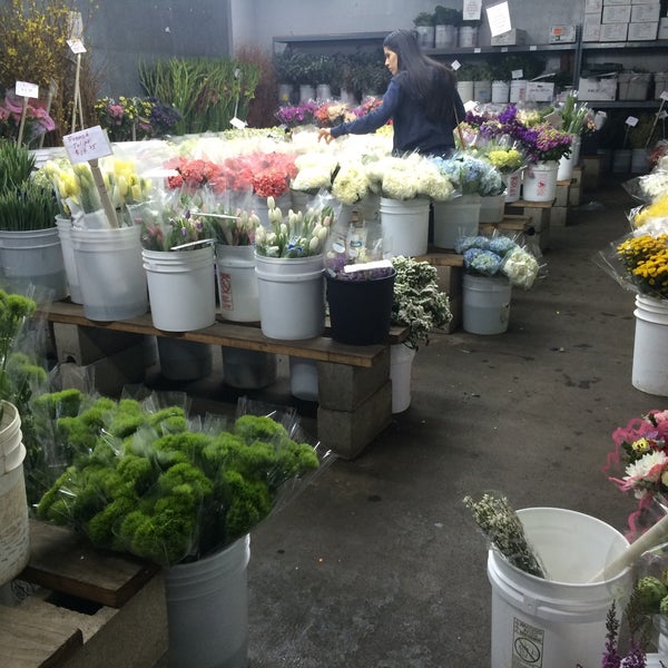 Wholesale Flowers Morena 6 tips from 454 visitors
