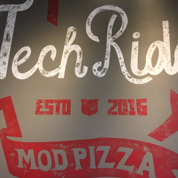 Photo taken at MOD Pizza by Carlos R. on 11/19/2016